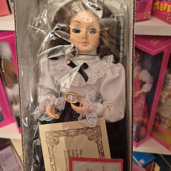 1984 Surrey Group 1890's Operator Doll Porcelain - Picture 2 of 7